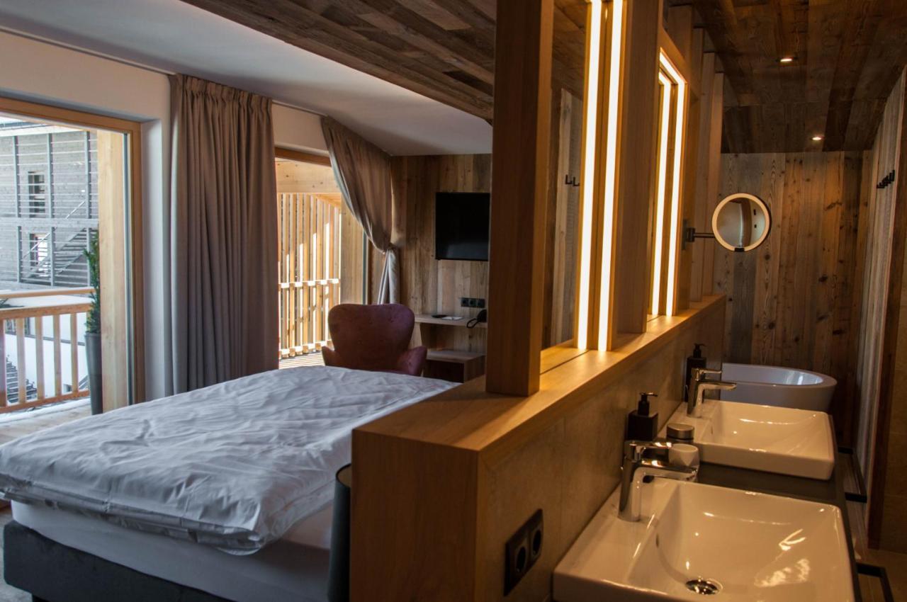 Hotel Andermax Сан-Кандидо Экстерьер фото